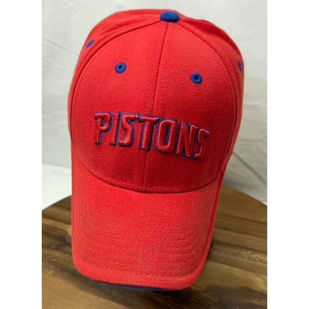 Detroit Pistons Hat Cap Fitted Large Red Blue NBA